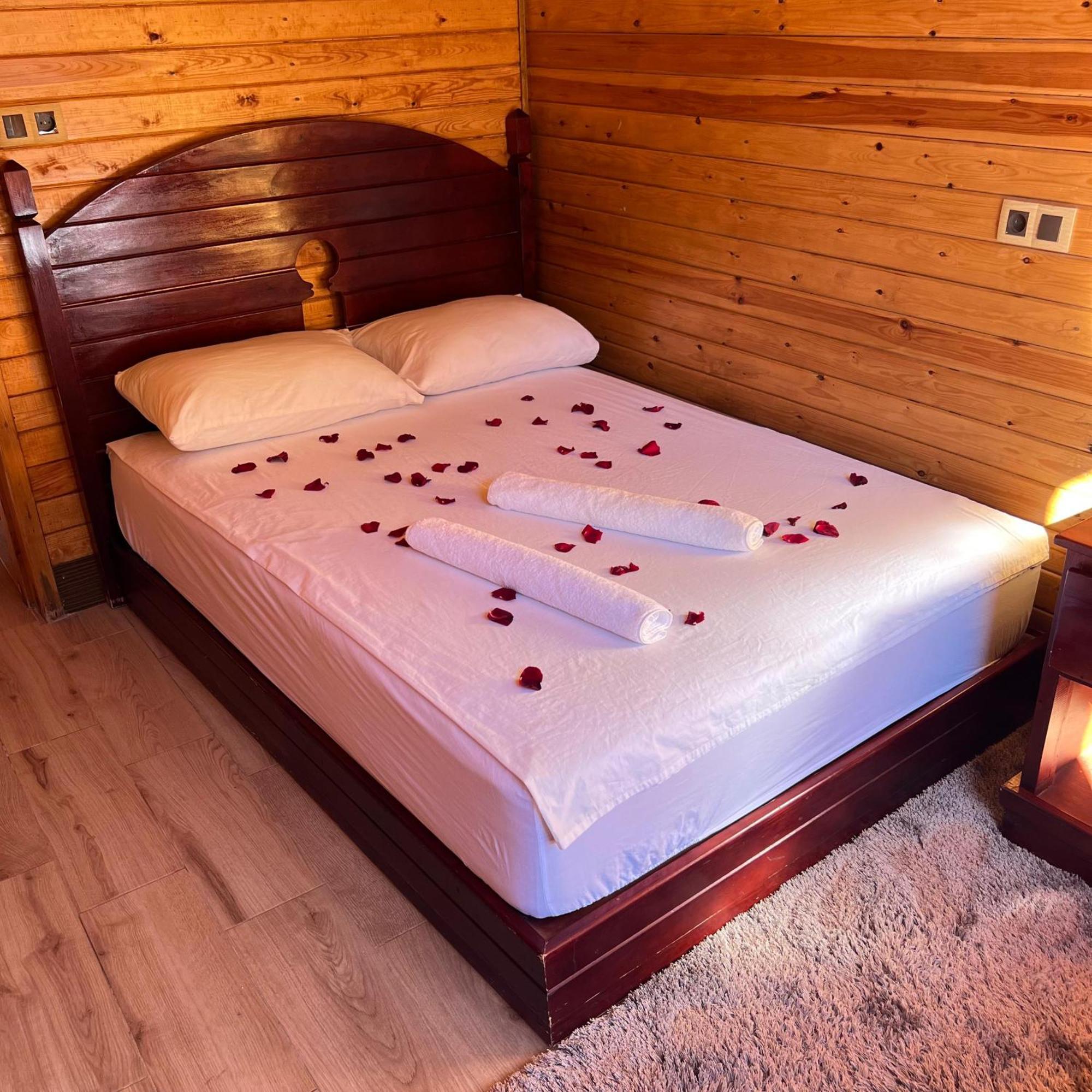 Hotel Nabil Akchour Екстериор снимка