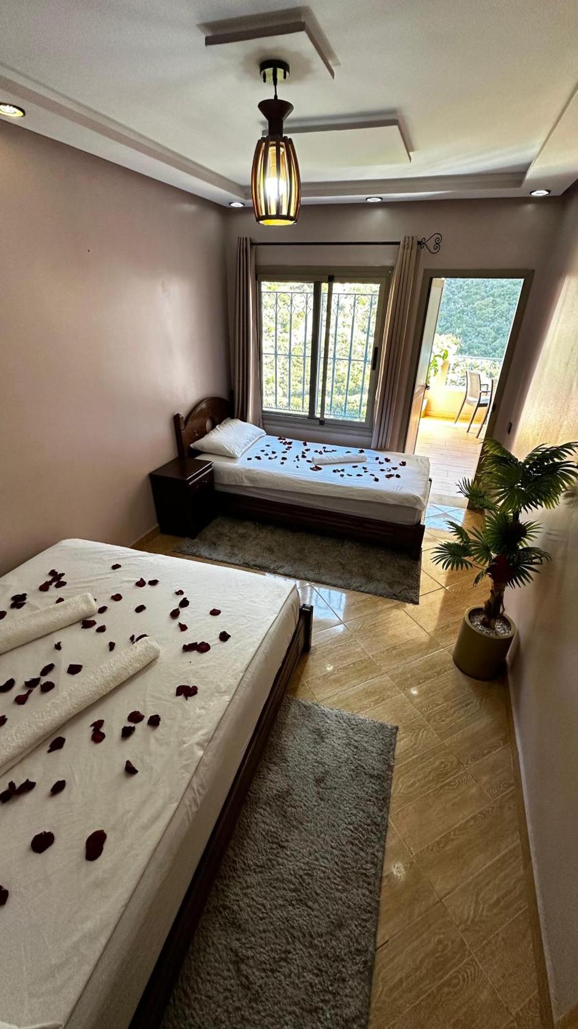 Hotel Nabil Akchour Екстериор снимка