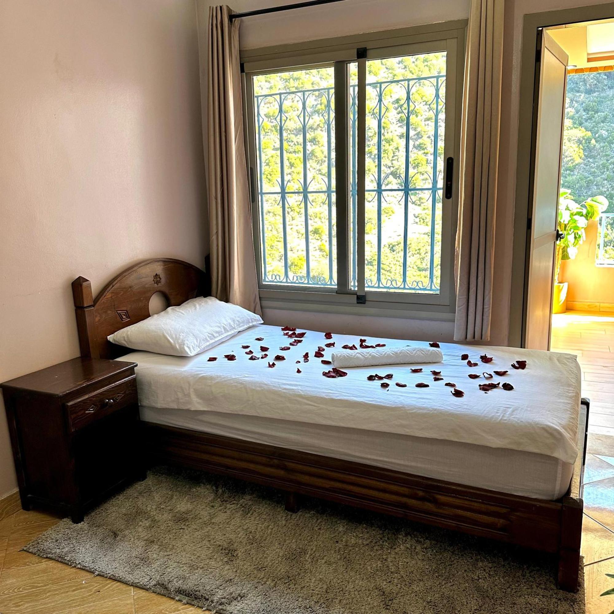 Hotel Nabil Akchour Екстериор снимка