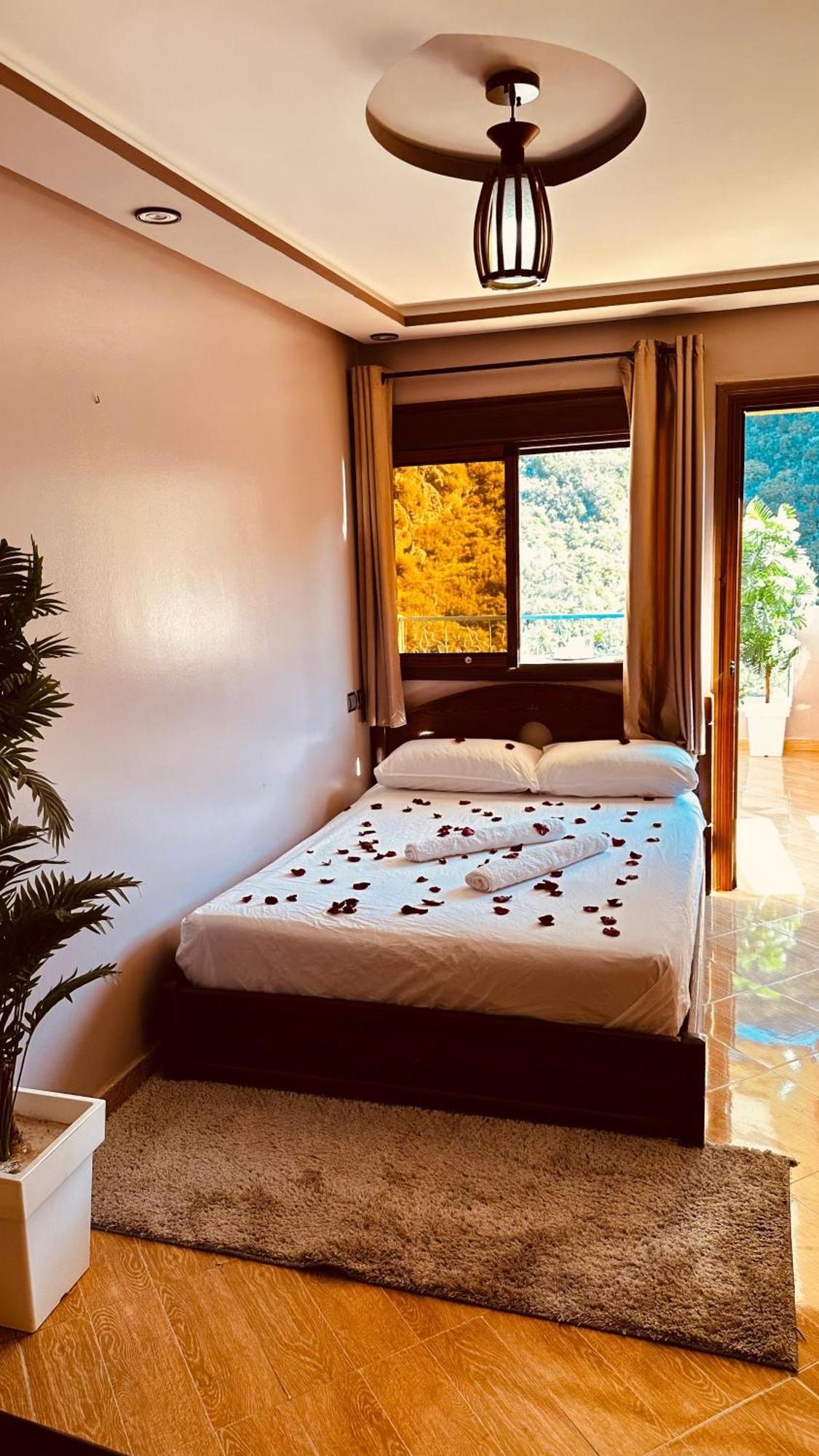 Hotel Nabil Akchour Екстериор снимка