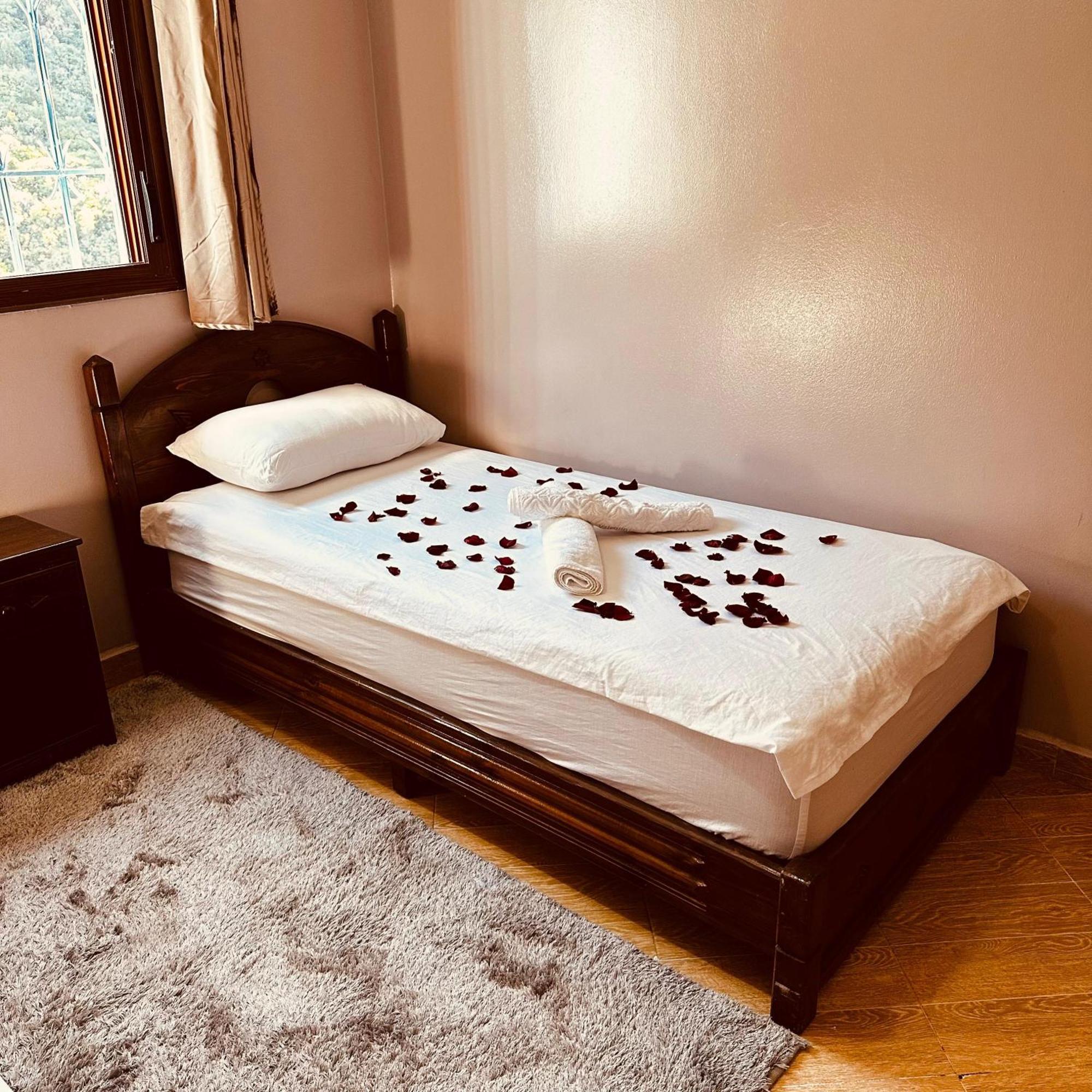 Hotel Nabil Akchour Екстериор снимка